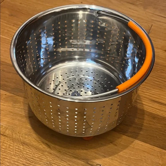 Ekovana Stainless Steel steam tray basket/Colander with Orange Handle - Picture 3 of 8